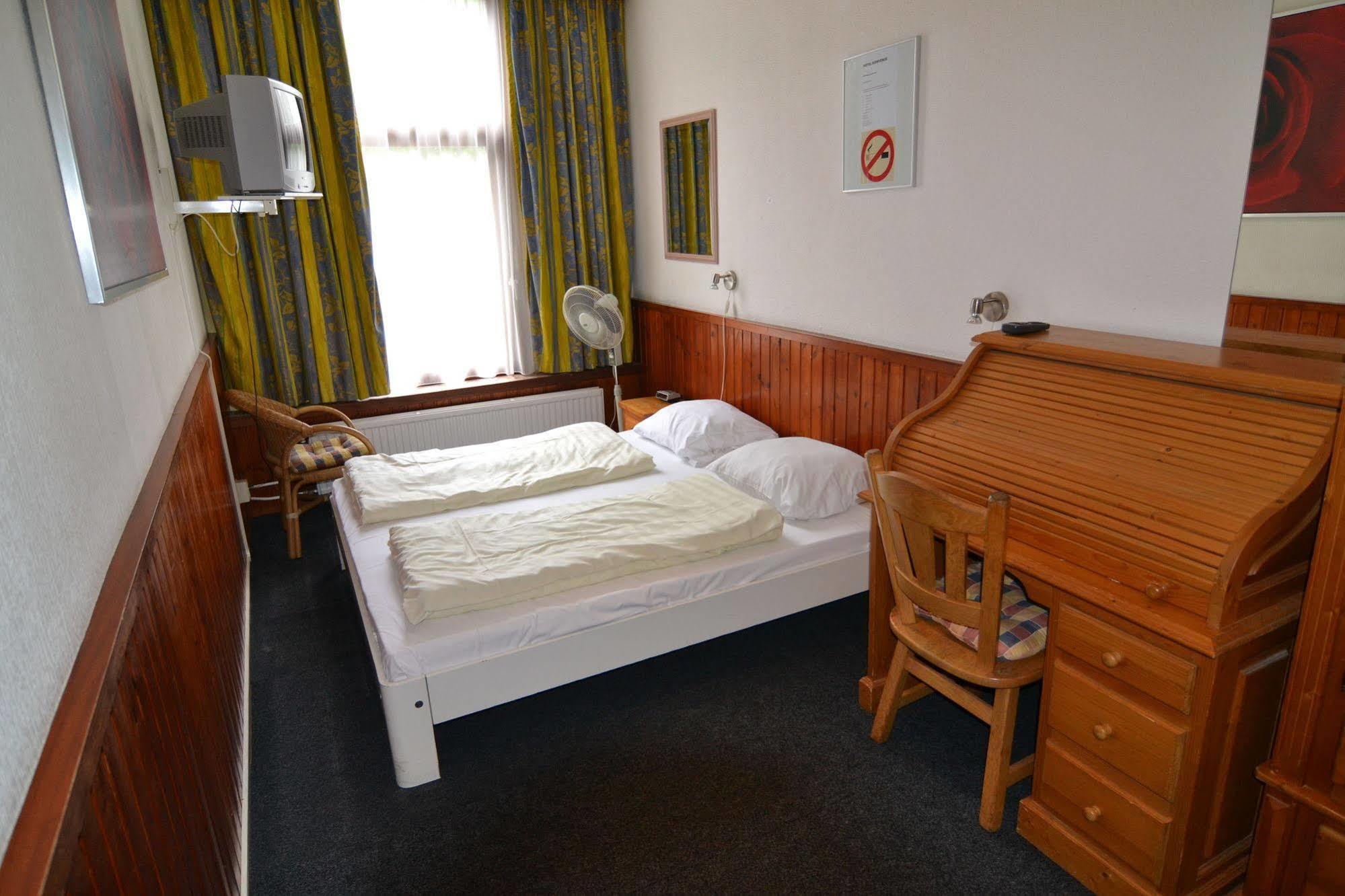 Hotel Bienvenue Ротердам Екстериор снимка